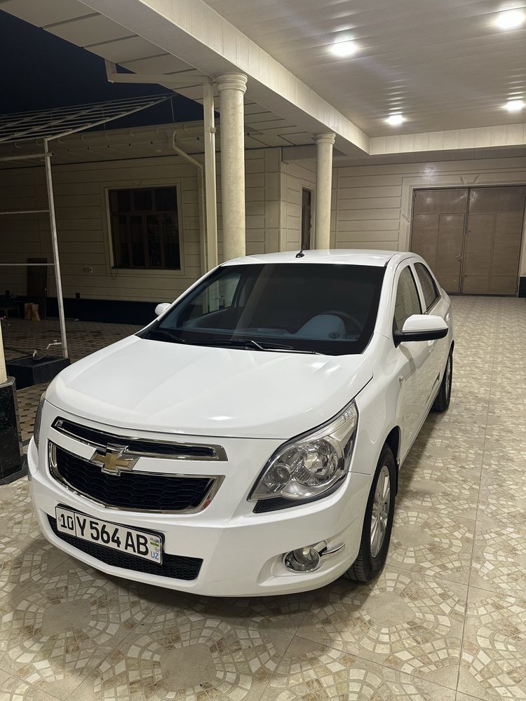 Chevrolet Cobalt 2023 4 poz