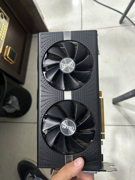 Sapphire nitro Amd rx580 8gb