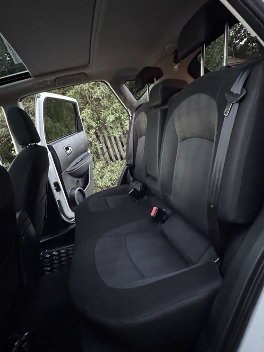 Vand Nissan Qashqai Facelift 2.0 Diesel 4x4 Decuplabil 150 CP 2010