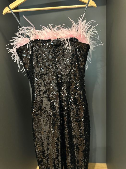 Self-Portrait Черна рокля с пайети и пера