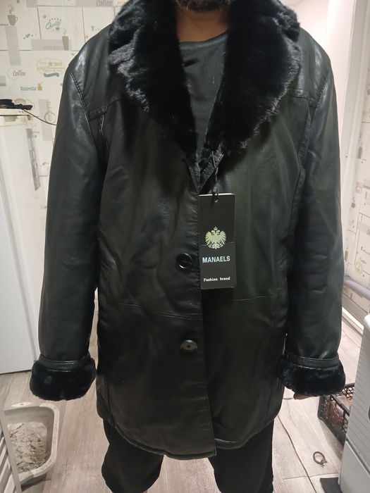 Кожанная куртка новая размер 52-54 воротник норка