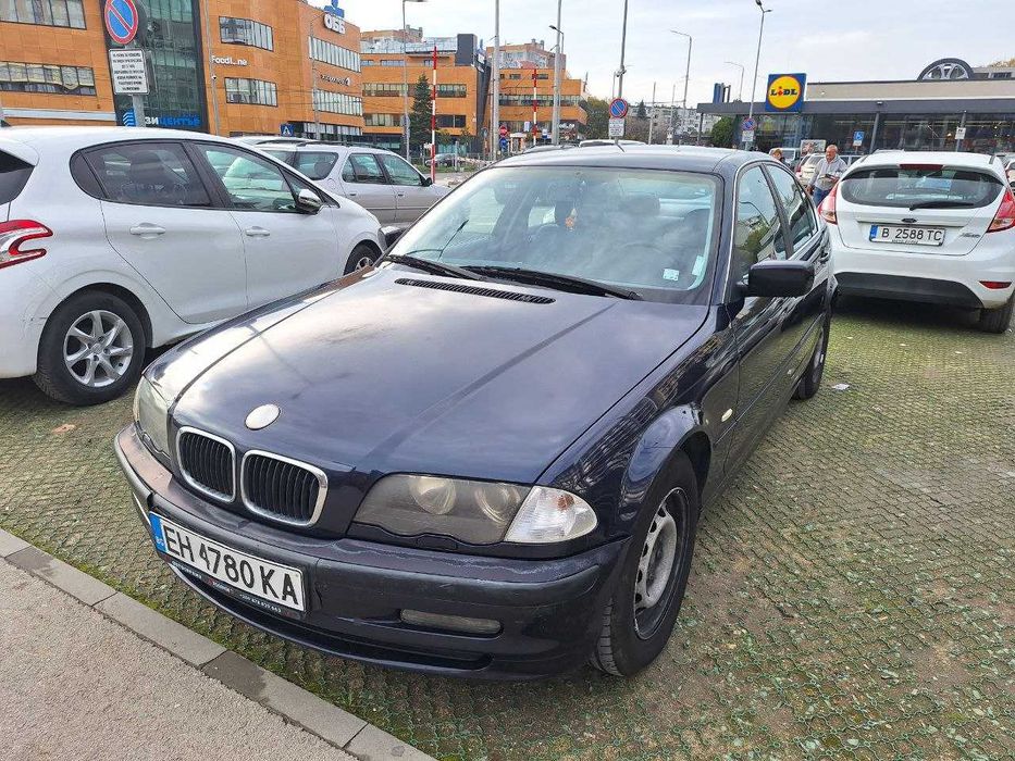 Продавам личния си автомобил - BMW 320i, E46