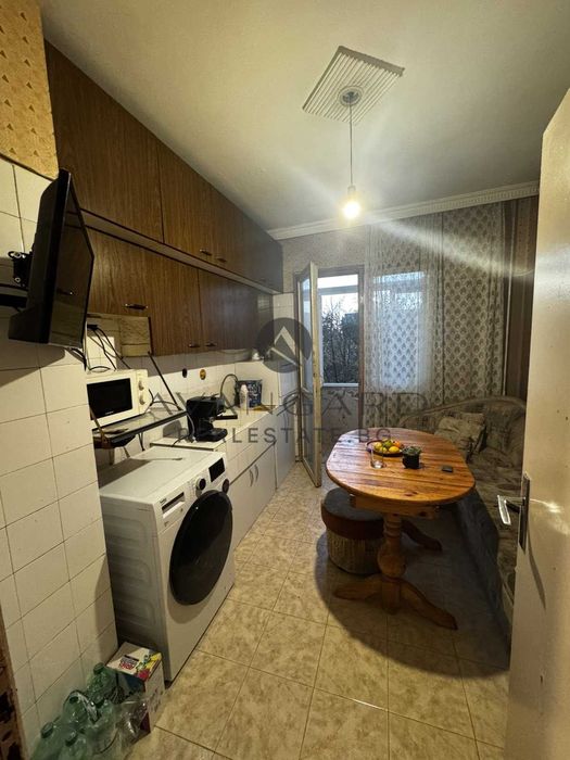 Продава се Тристаен апартамент в Пловдив, Изгрев - 80 кв.м за 950 €/кв.м - Снимка #2