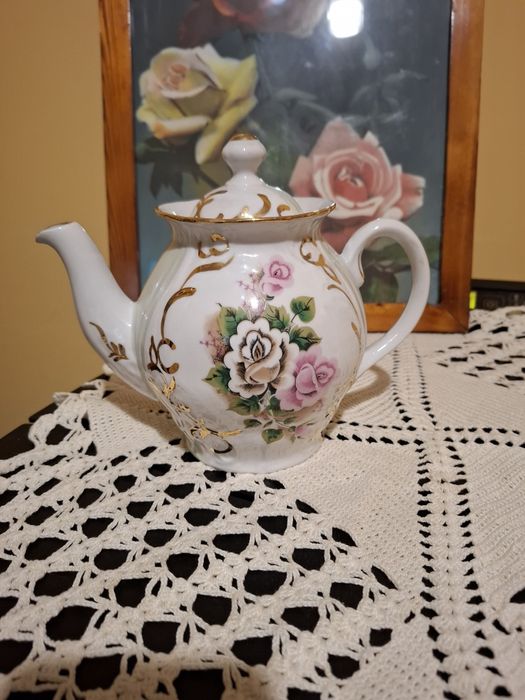 Руски чайник с декор