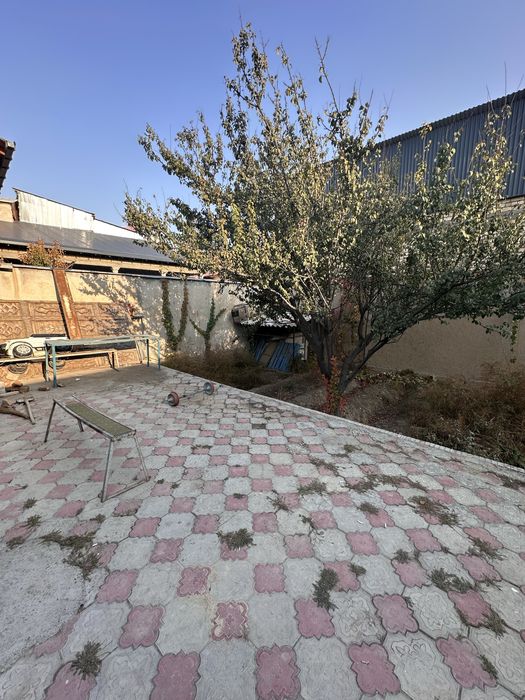 studentlar uchun kvartira hovli 350.000 sumdan hamma sharoiti bor