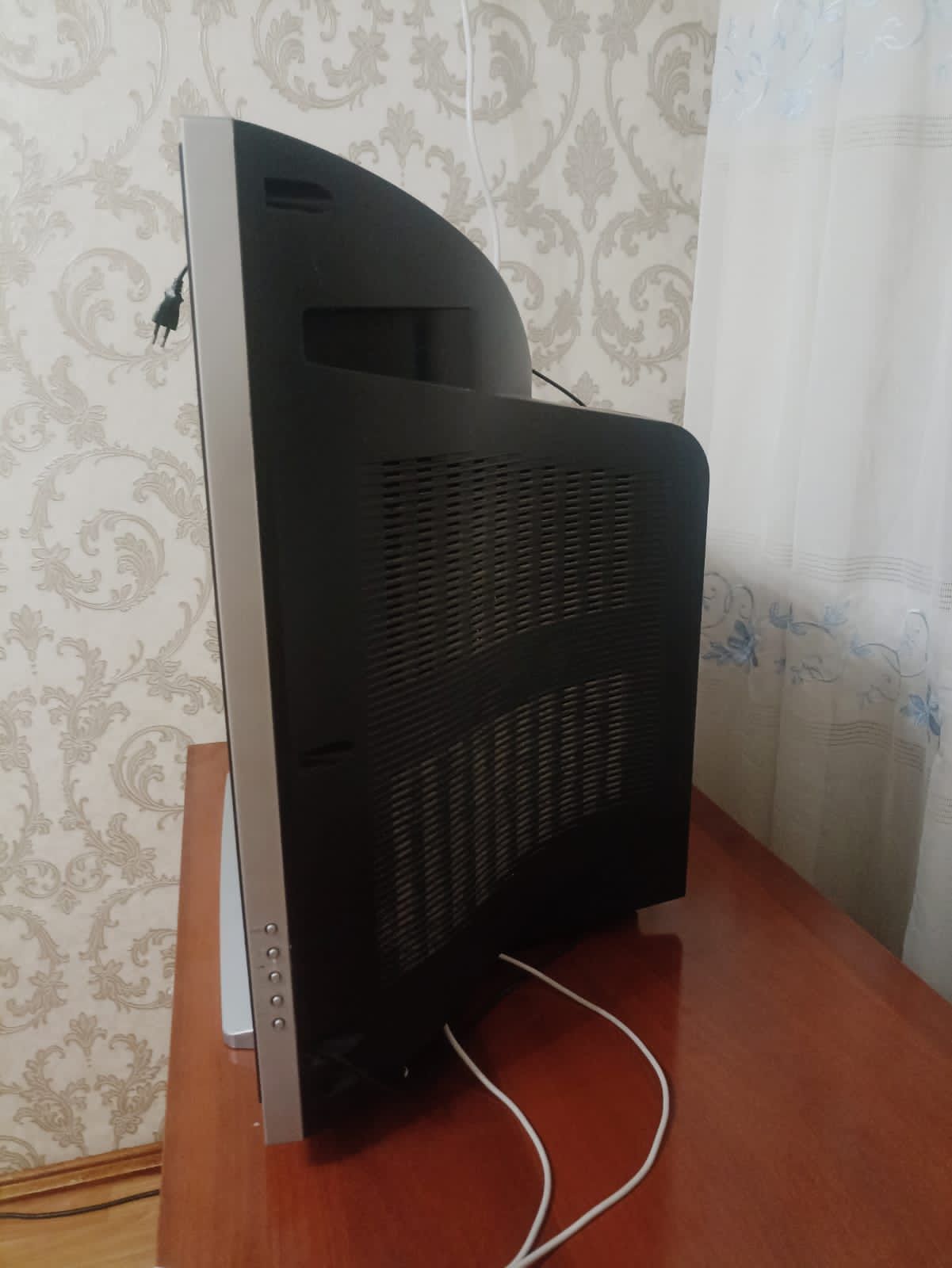 Продается телевизор