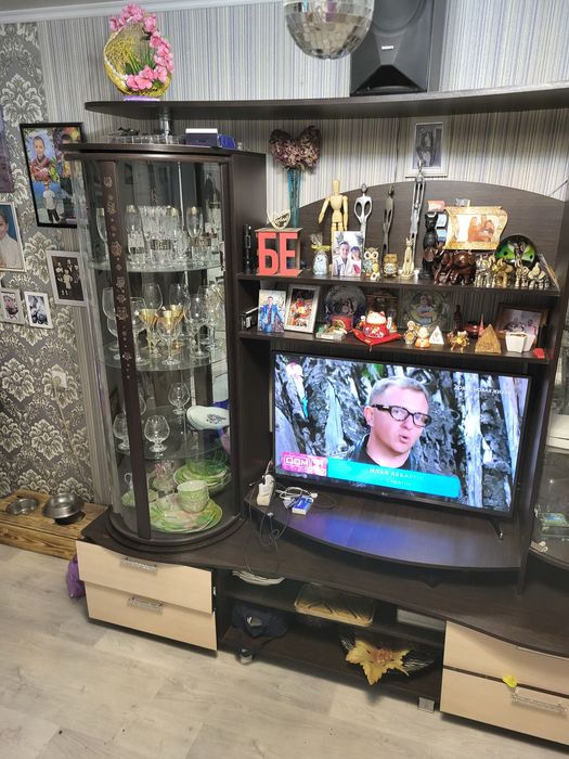 Продам стенку в гостинную