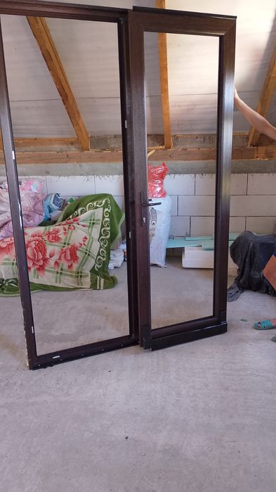 Vând 2 culisante PVC