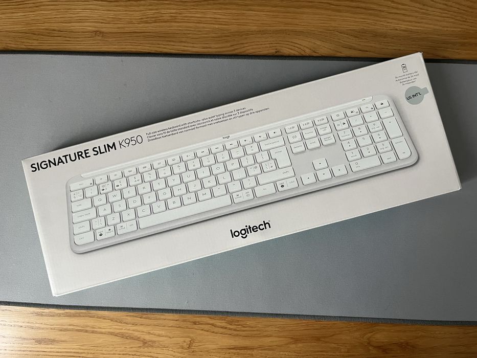 Безжична клавиатура Logitech K950