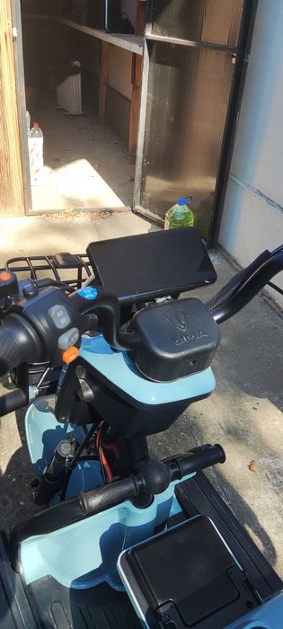 Vând bicicleta moto electrică nouă 41 km