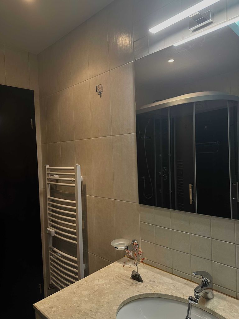 Дава се под наем Двустаен апартамент в София, Хладилника - 65 кв.м за 1200 € - Снимка #7
