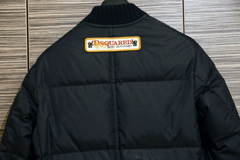 Оригинално зимно яке с гъши пух Dsquared2. Цвят черен. Размер S-M (46)