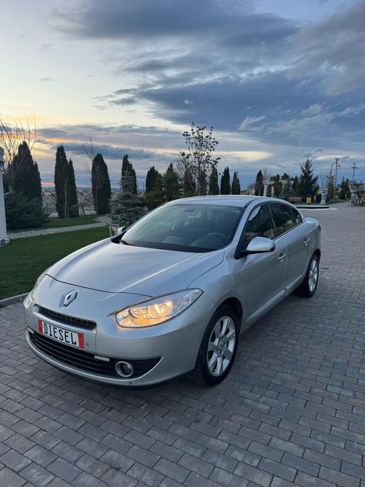 Renault Fluence 2010 navi  clima