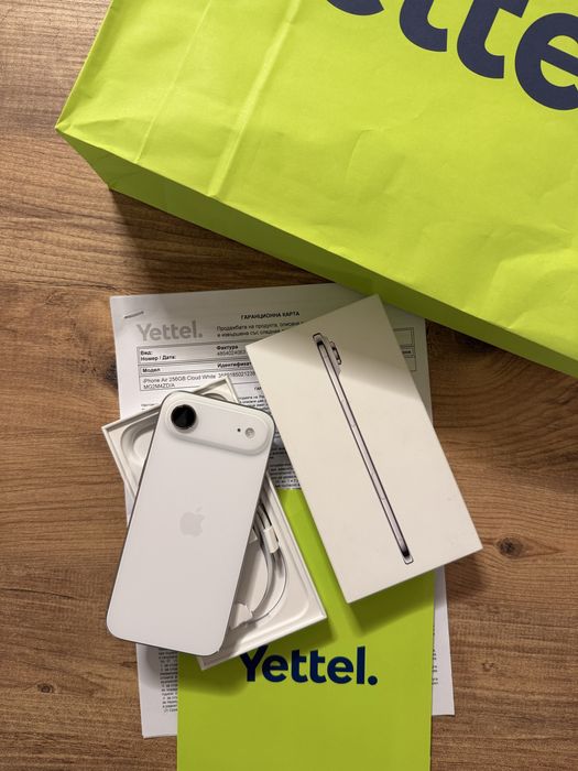 IPhone 17 Air Йеттел Гаранционен като НОВ ! Cloud White - Бял !