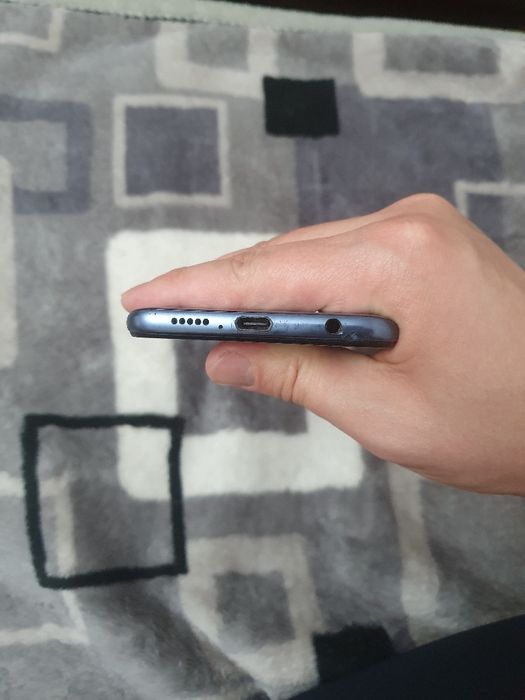 Srochna sotiladi Xiaomi Redmi Note 9S 4+1/64Gb Original Xolati yaxshi