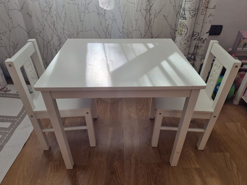 Set măsuță si 2 scaune copii Ikea
