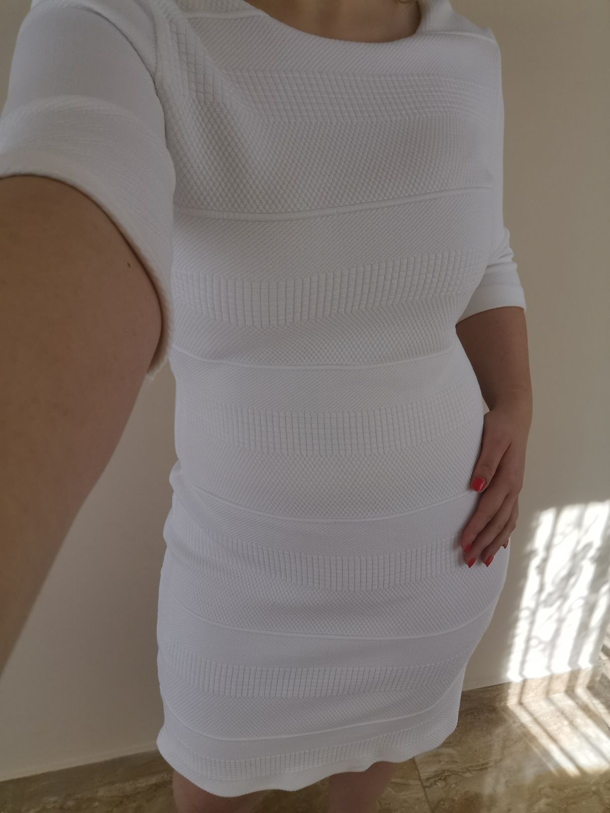 Rochiță albă, Boss