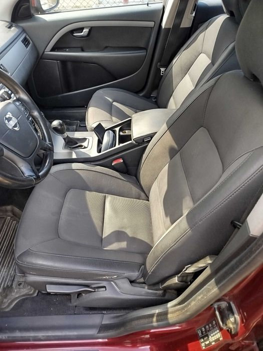 Volvo V 70 an 2011  D3