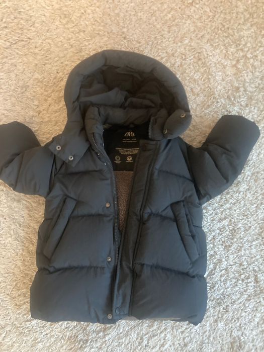 Черно пухено яке Zara – за деца 3–4