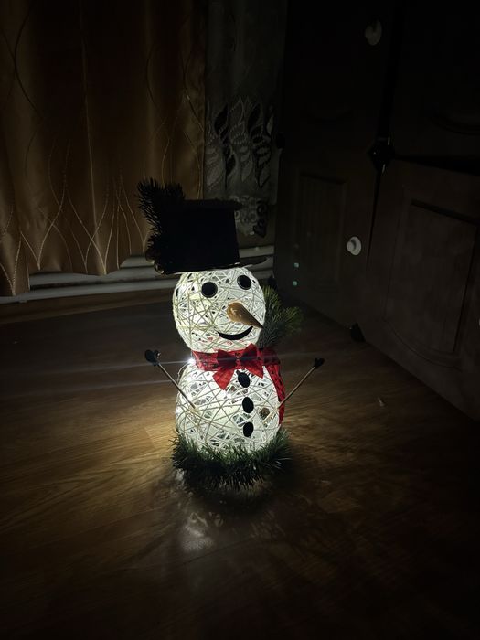 Decor Craciun - Om de zapada luminos