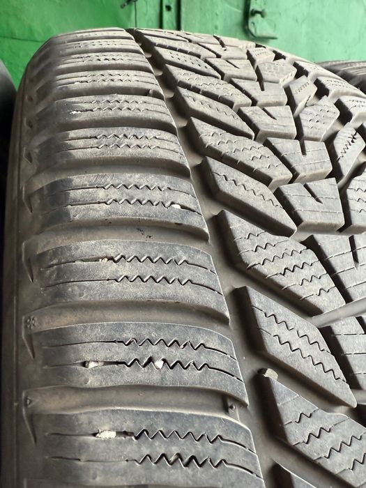 Зимни гуми Hankook 235/55/19
