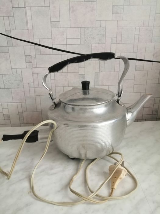Электрочайник алюминиевый