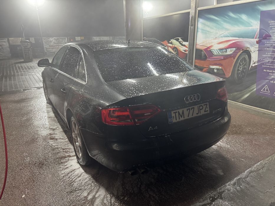 Vand Audi A4 2010