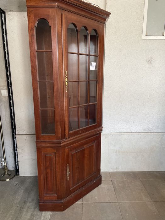 Ъглова витрина , салонен бюфет Pennsylvania House