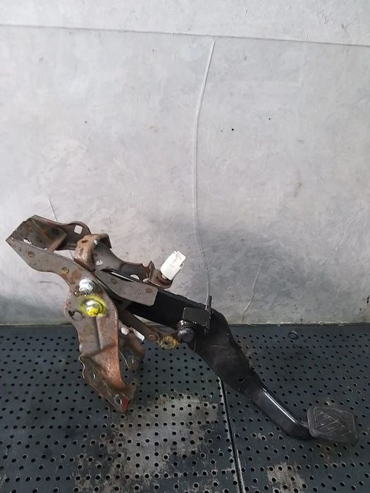 Pedala frana suzuki vitara ly