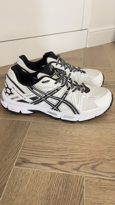 Продам кроссовки asics