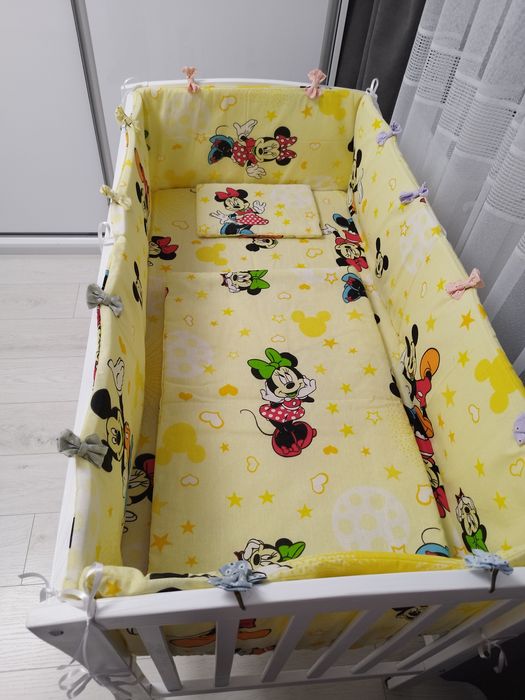 Vand pătuț in stare buna