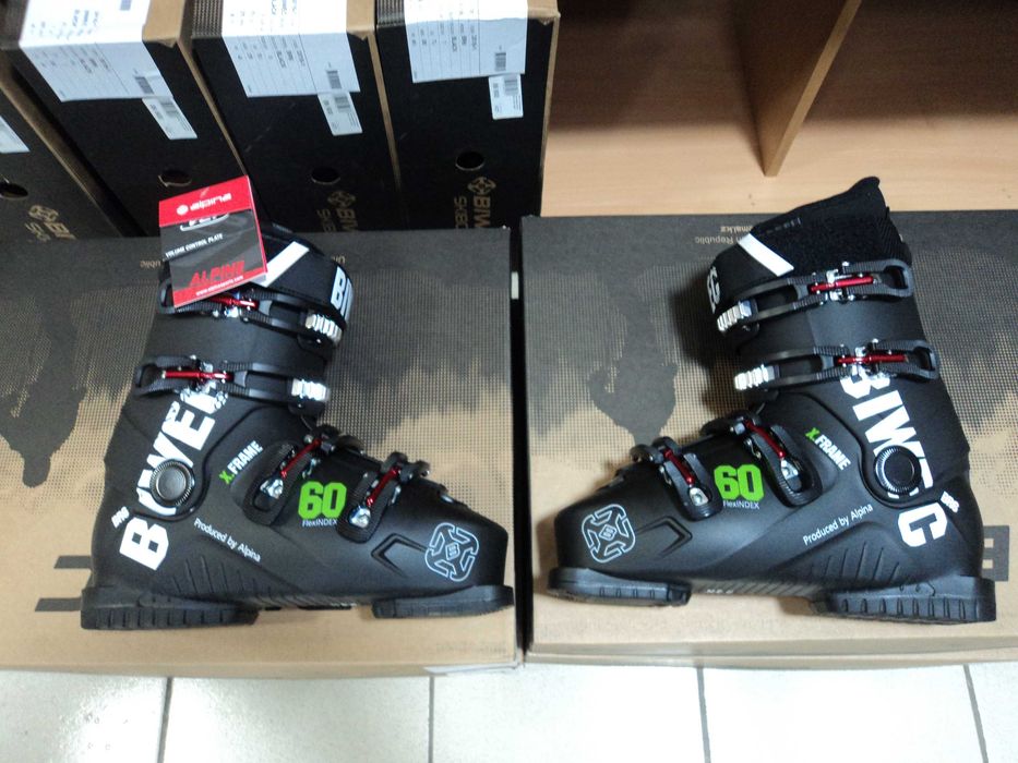 Новые горнолыжные ботинки словенской фирмы ALPINA м-ль X-FRAME 60