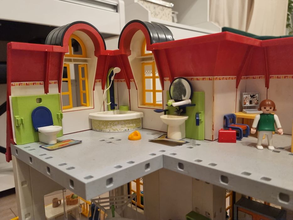 Playmobil, Casa cea mare cu mobilier si accesorii