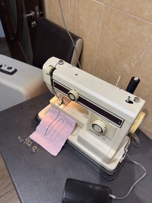 Pfaff Kayser masina de cusut festonat automata Germania