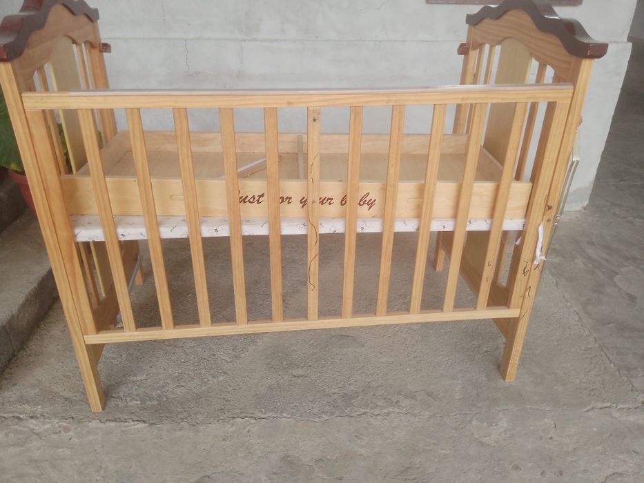 Кроватка детская
