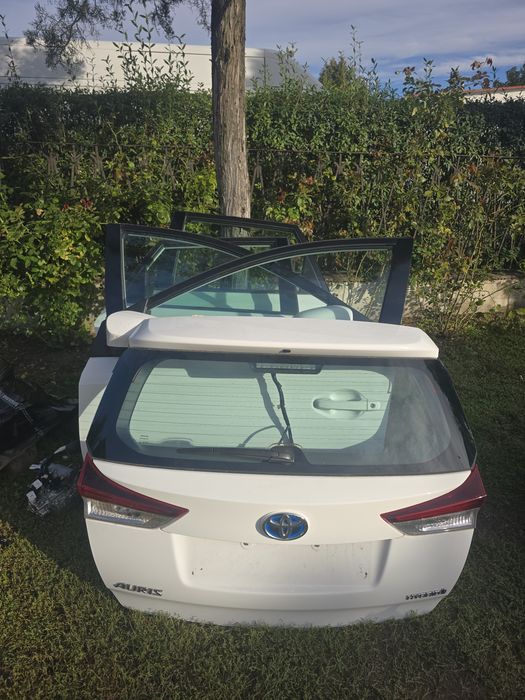 Usa portiera hayon bara tripla oglinda auris II HB,brek