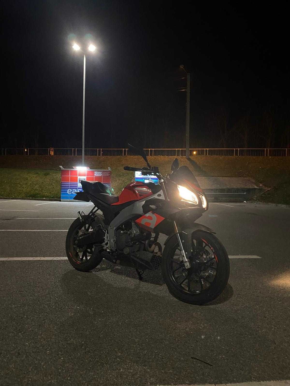 Aprilia Tuono 125