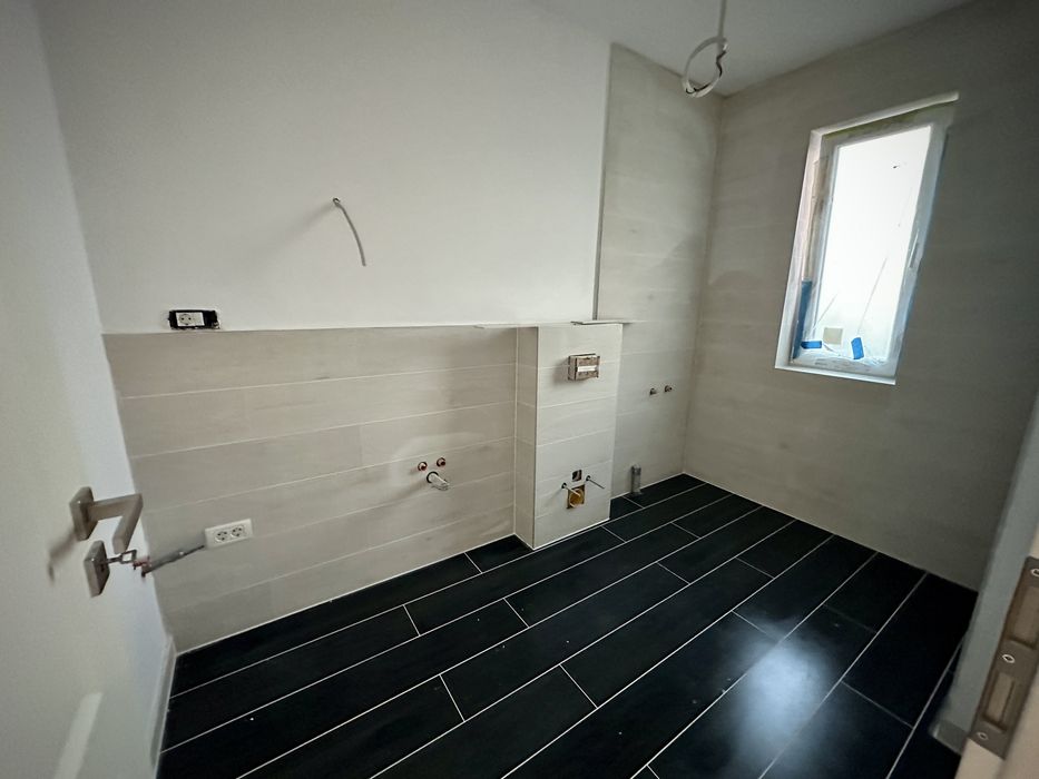 Duplex 3 camere | 2 bai | 300mp teren | 86mp utili