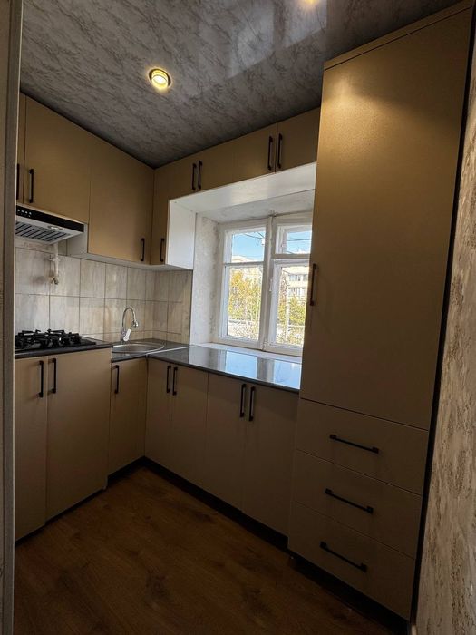 Srochni 2 xonali uy sotiladi