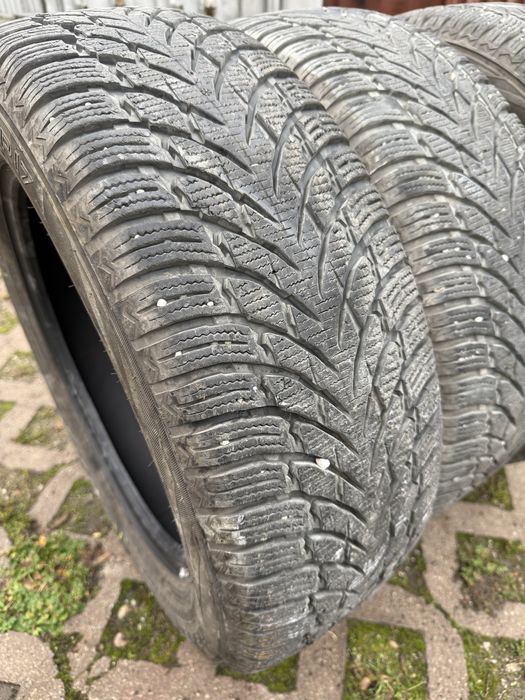 Зимни гуми Nokian 215/60R17