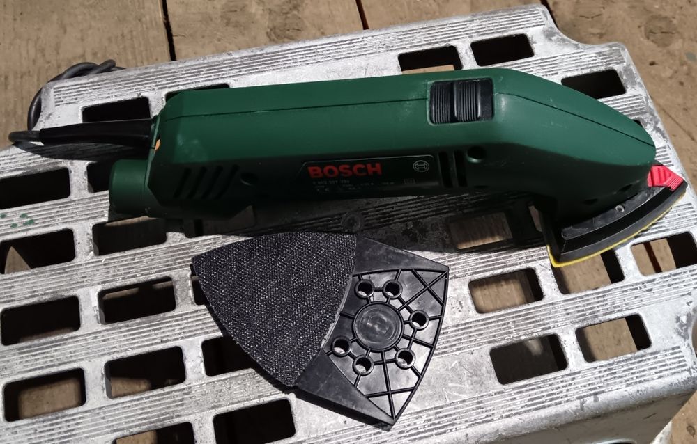 Șlefuitor BOSCH PDA 120e cu turație variabilă