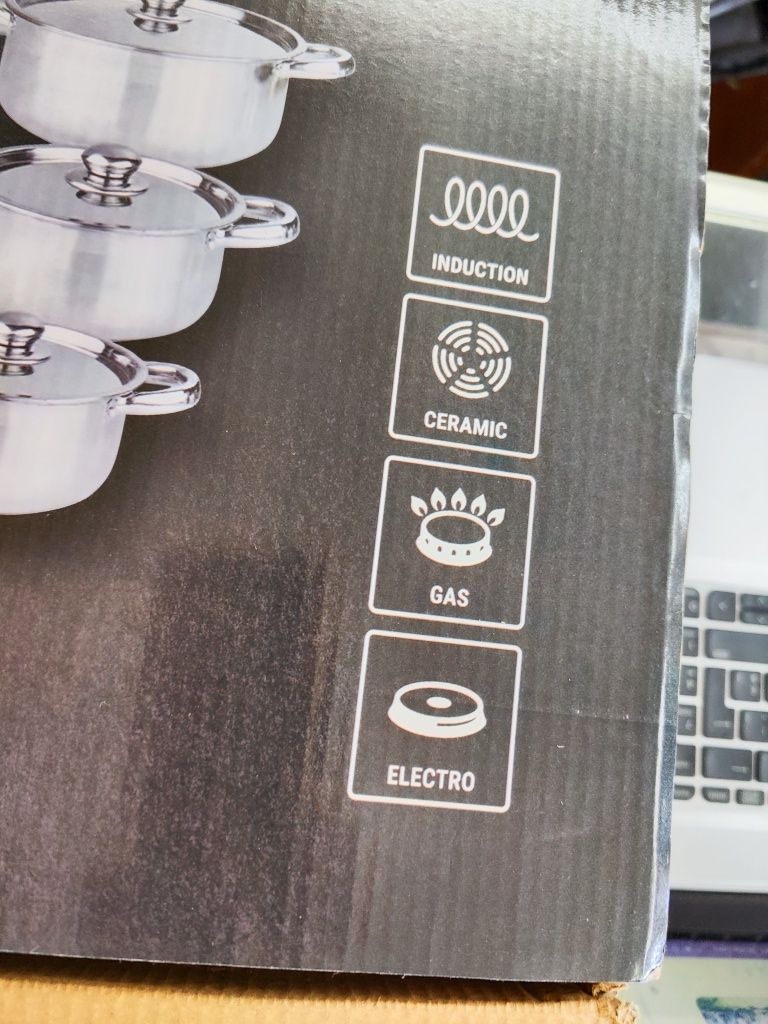 Нов комплект тенджери пет броя