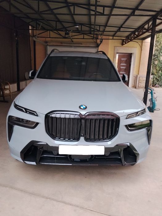 Продается BMW X7 40i