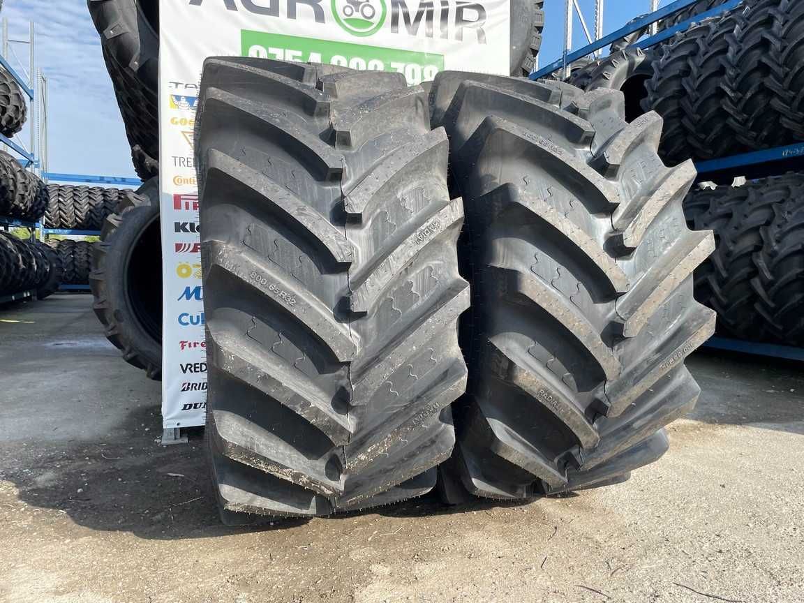 Cauciucuri noi radiale 800/65R32 pentru combina John Deere marca BKT