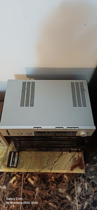 Amplificator Akai AM-U310 defect