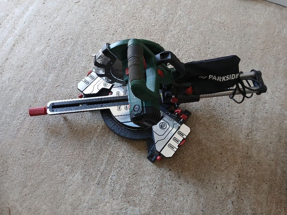 Продавам циркуляр пендула парксайд