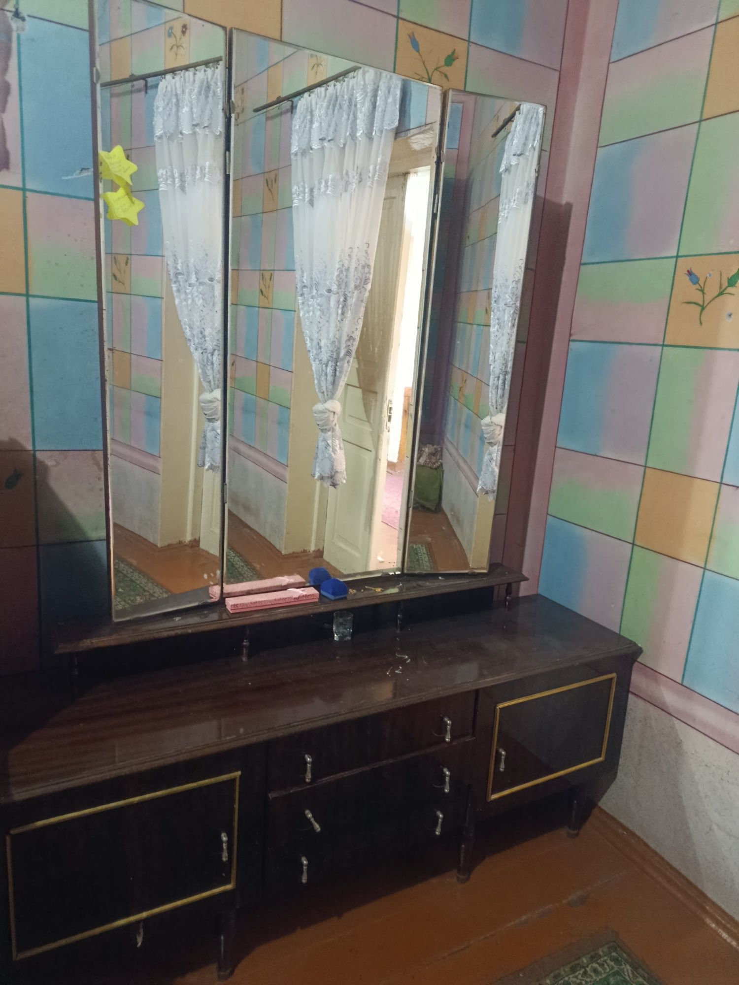 Продам спальный гарнитур не пресованое покупали давно