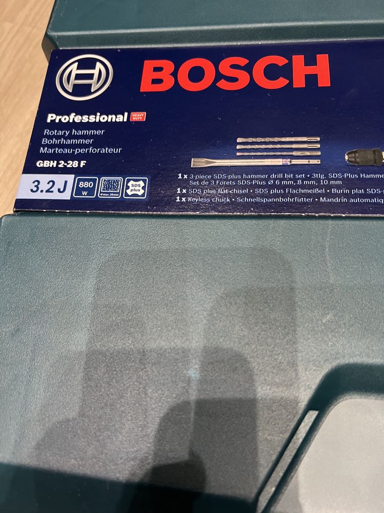 Bormasina Bosch GBH 2-28 F cu dalta si 3 burghie-Sigilata