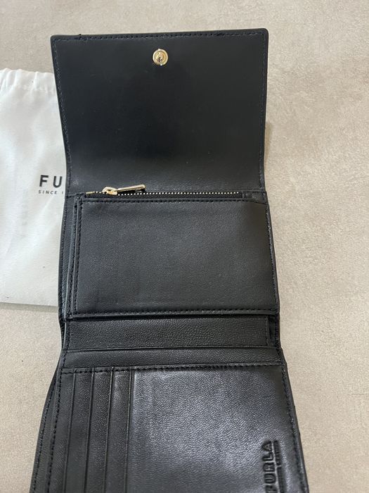 Портмоне Furla.