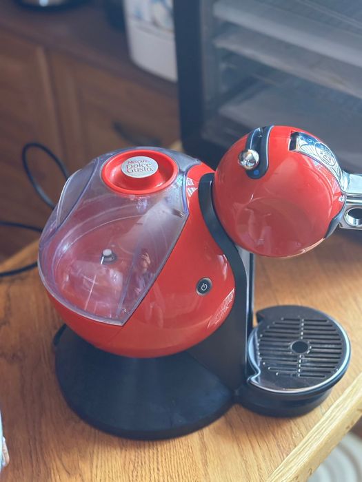 Кофемашина Dolce Gusto